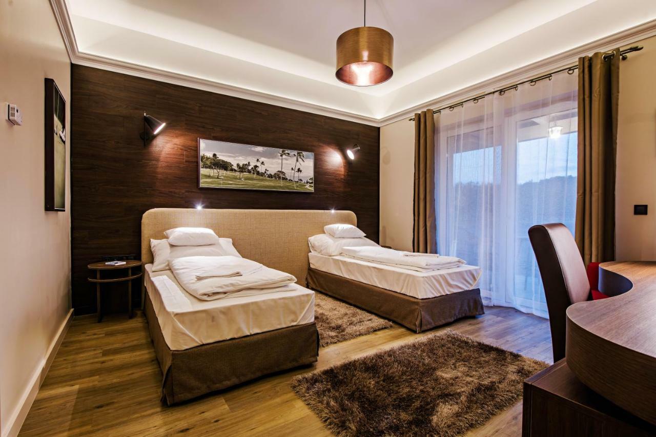 Alcsutdoboz Pannonia Golf & Country Club B&B 외부 사진